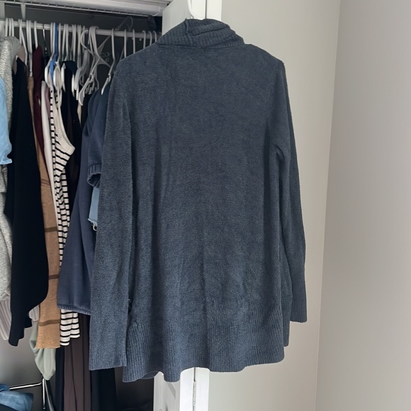 Barefoot Dreams Navy Cardi, lightly worn - Picture 5 of 5